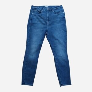 Good American Distressed Back Pockets Medium Blue Skinny Jeans